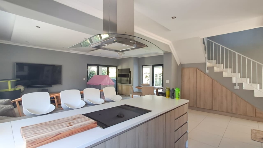 To Let 4 Bedroom Property for Rent in Avalon Estate Western Cape